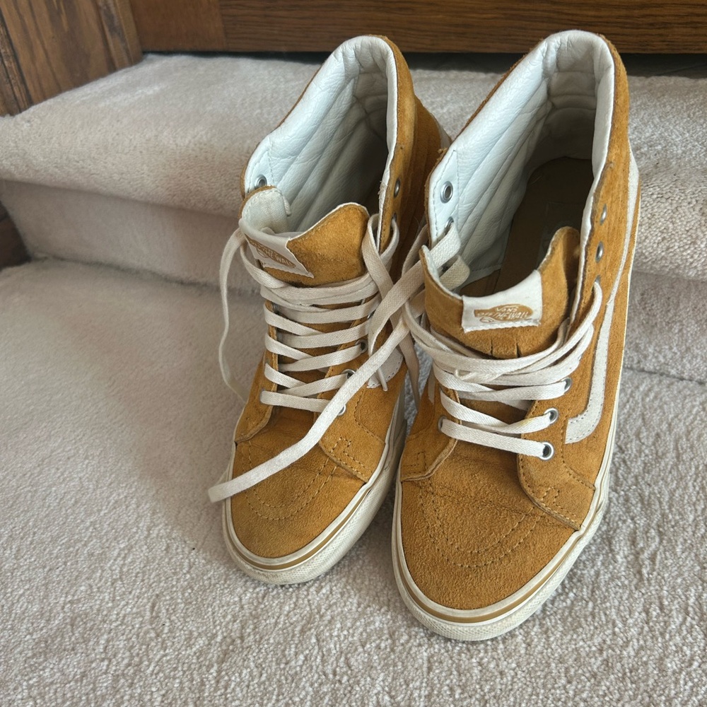 Vans gorgeous yellow/gold colour. Ladies 8. Lots of adventures left.